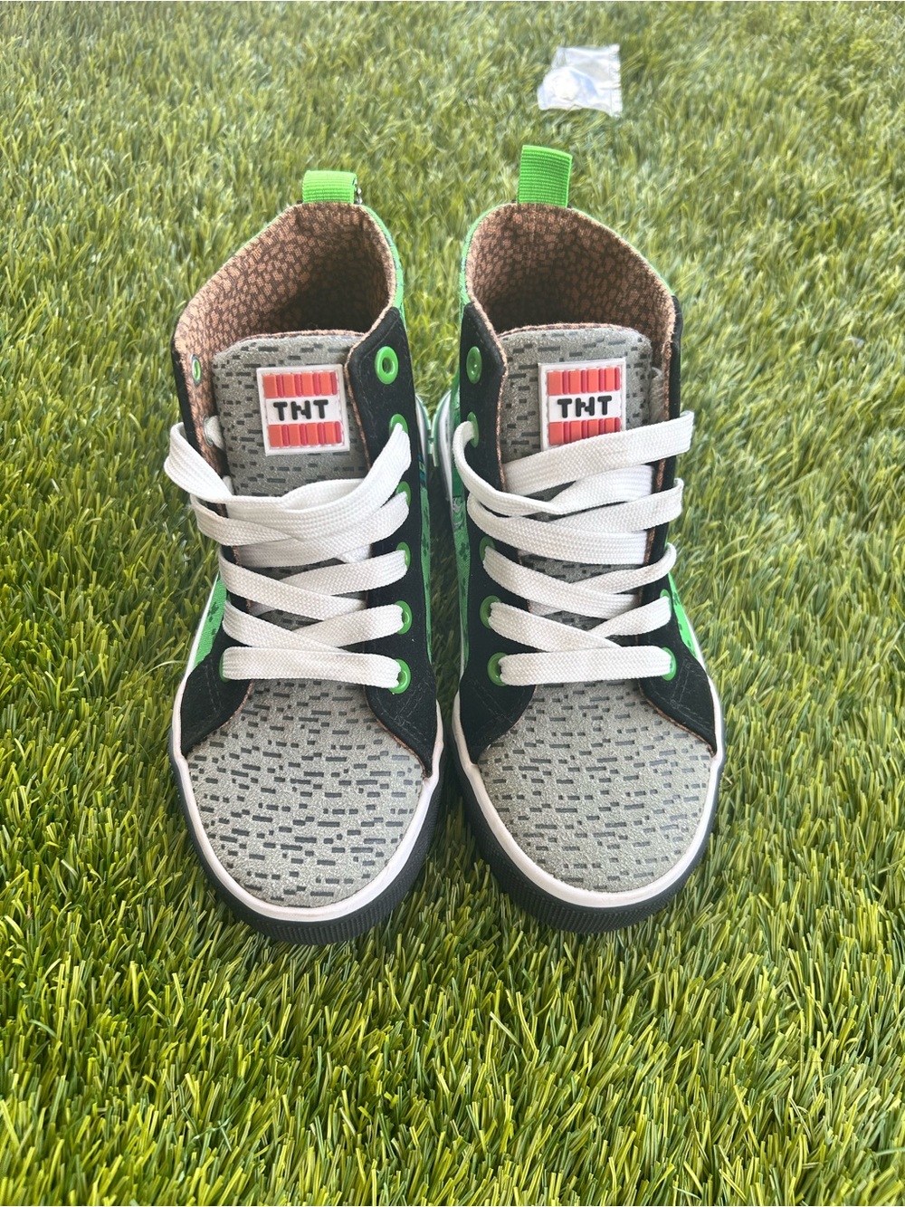 Minecraft Kids TNT High-Top Sneakers in Gray, Black and Green